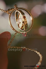 Laden Sie das Bild in den Galerie-Viewer, Harry Potter Hermione Granger Time Turner Rotating Hourglass Halskette Pendant Necklace Requisite