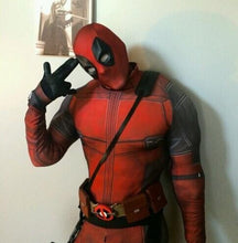 Laden Sie das Bild in den Galerie-Viewer, Marvel Comics Deadpool Cosplay Kostüm Version B